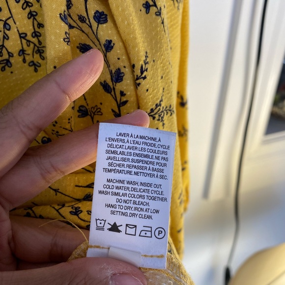 Marigold peasant shirt from Reitmans - Picture 7 of 11